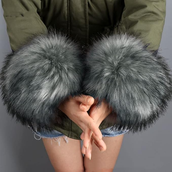 ❄️Soft and Fluffy Faux Fur Wrist Band Ring Cuffs Warmer For Women