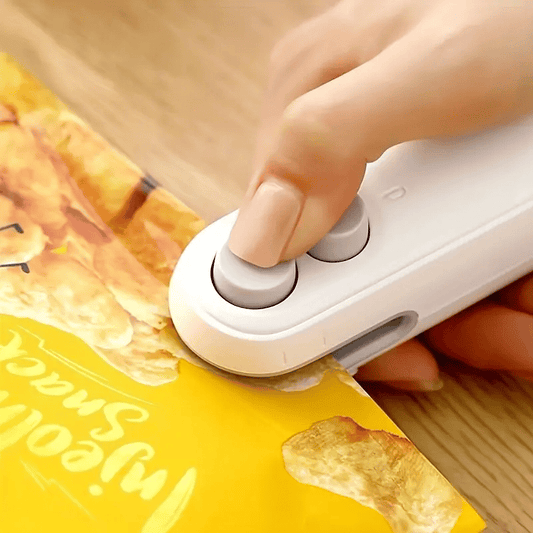 ✨Last Day 49% OFF💥Small 2-in-1 Rechargeable Magnetic Snack Sealer Household Mini Sealing Machine