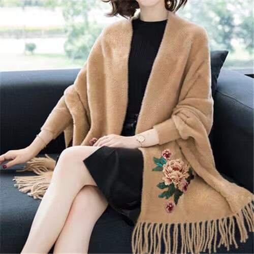 🎁2025 New Ladies Floral Embroidery Cheongsam Tassel Coat