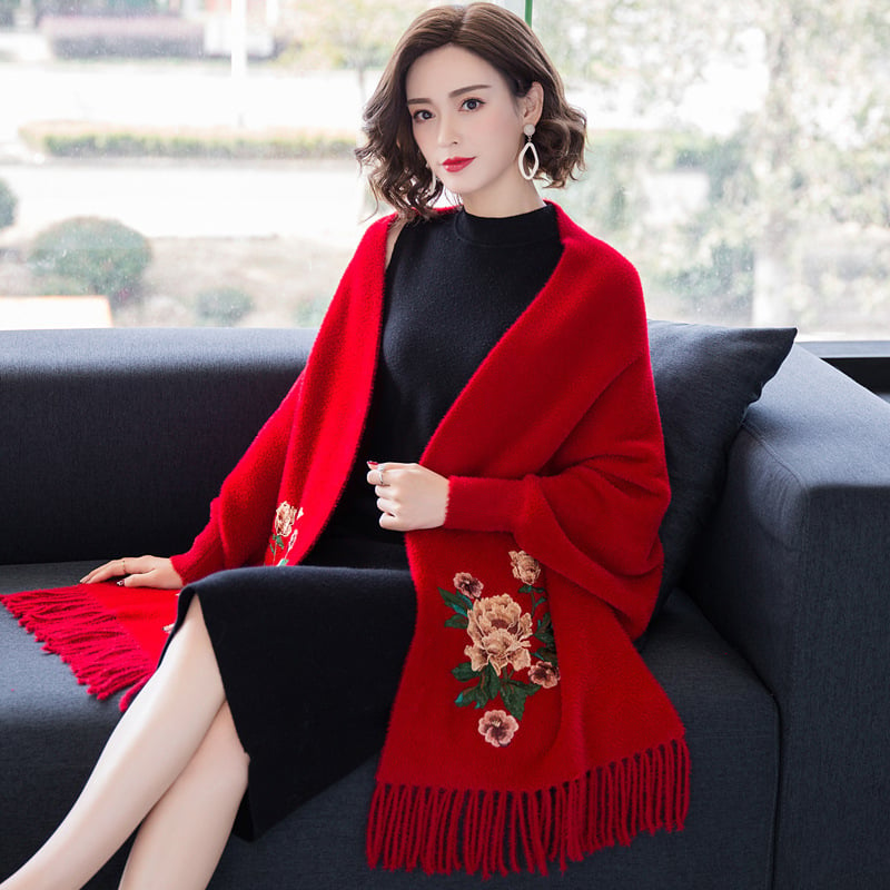 🎁2025 New Ladies Floral Embroidery Cheongsam Tassel Coat